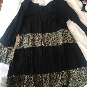 Black and brown blouse ruffled